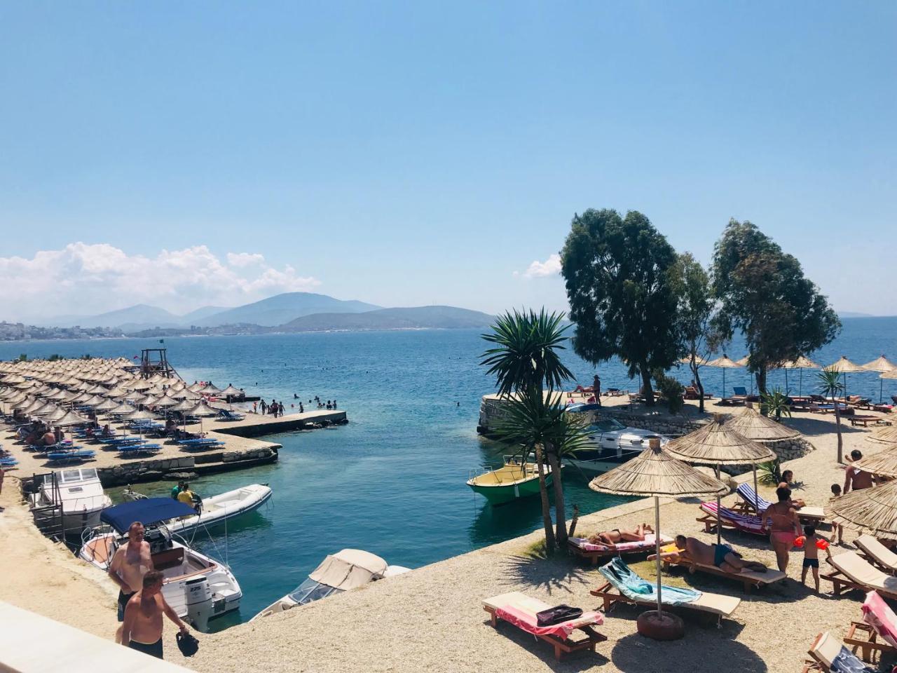 Villa 151 Sarandë Esterno foto